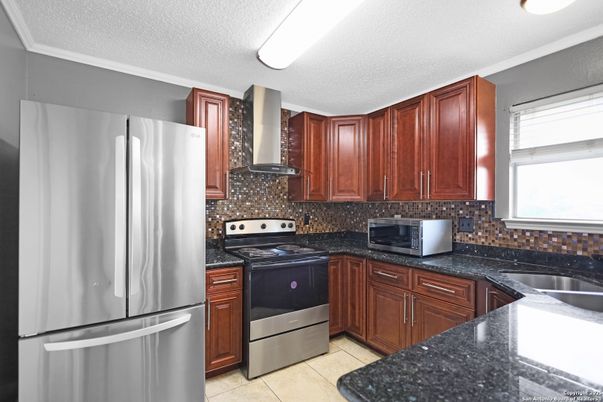 Interior, Kitchen, Stainless Steel Appliances