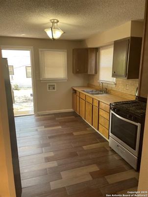 Interior, Kitchen, Wood Texture Flooring