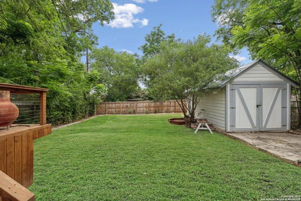 Backyard, Exterior