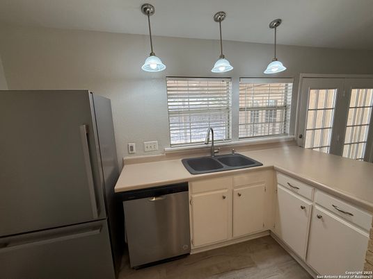 Interior, Kitchen, Pendant Lights, Stainless Steel Appliances