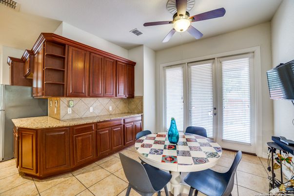 Dining room, Interior