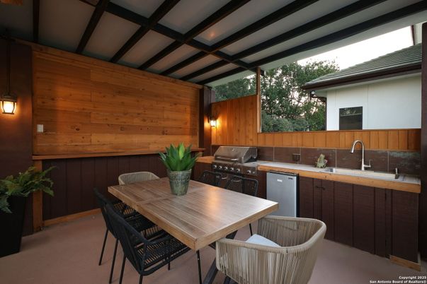 Exterior, Wooden Walls