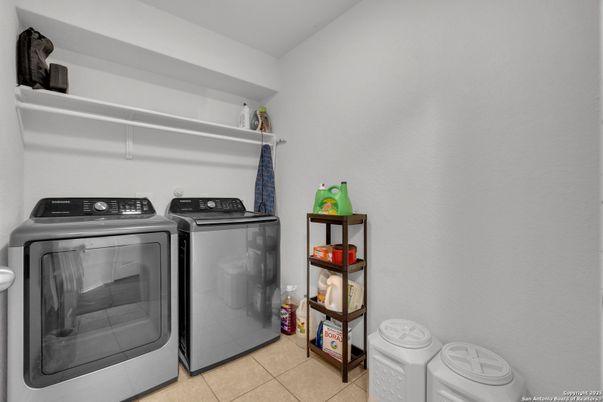 Interior, Washer
