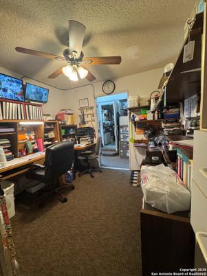 Home Office, Interior