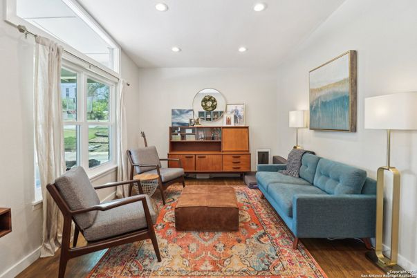 Interior, Living room, Recessed Lighting, Wood Texture Flooring