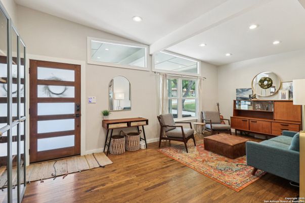 Interior, Living room, Recessed Lighting, Wood Texture Flooring