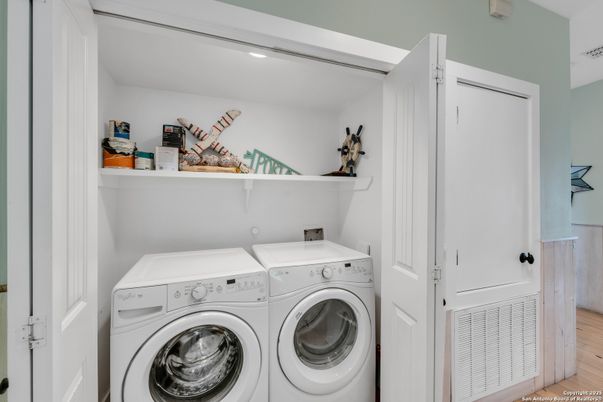 Interior, Recessed Lighting, Utility Closets, Washer, Wood Texture Flooring