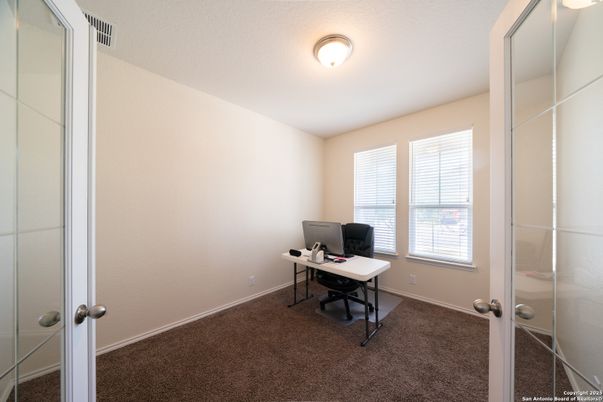 Home Office, Interior