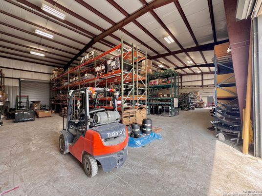 Garage, Interior