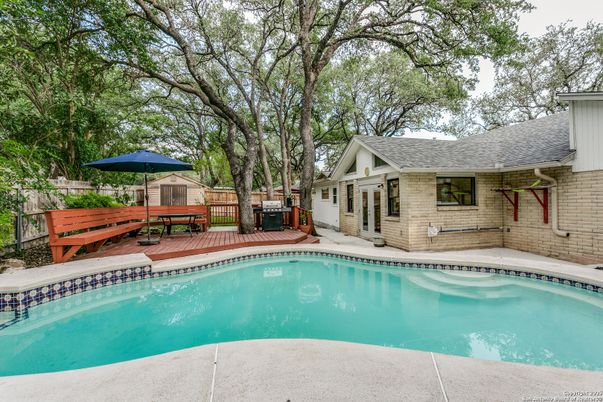 Exterior, Pool