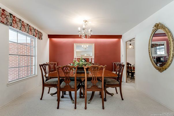 Chandelier, Dining room, Interior
