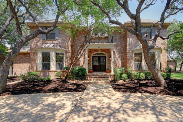 Exterior, Facade, Brick Facade, French Provincial