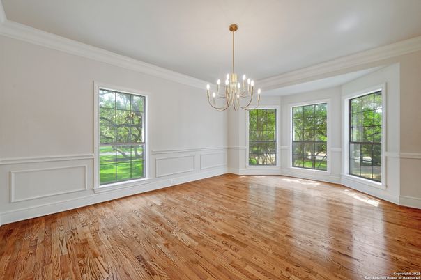 Chandelier, Empty room, Interior, Wood Texture Flooring