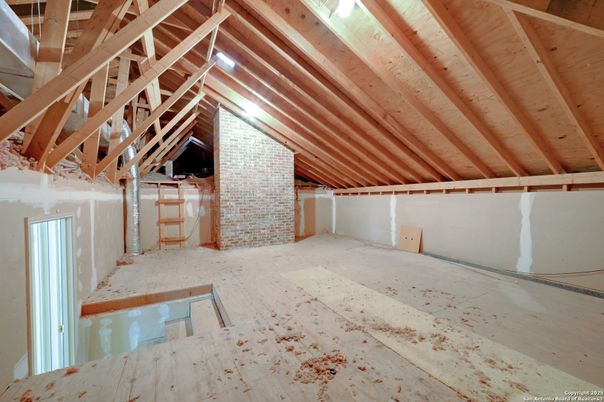 Empty room, Interior, Stone Walls, Wooden Beams, Wooden Ceilings