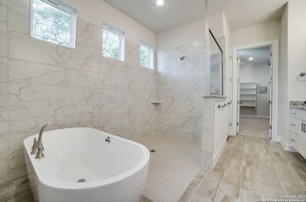 Bathroom, Free Standing Baths, Interior, Marble Walls, Recessed Lighting