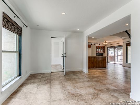 Interior, Recessed Lighting