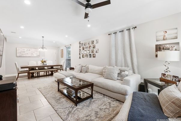 Dining room, Interior, Living room, Pendant Lights, Recessed Lighting