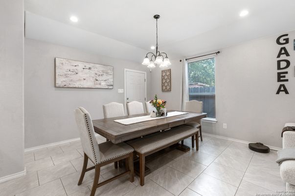 Chandelier, Dining room, Interior, Recessed Lighting