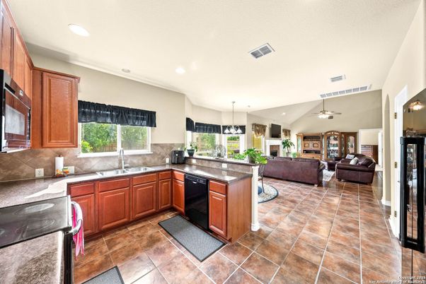 Interior, Kitchen, Living room, Pendant Lights, Recessed Lighting