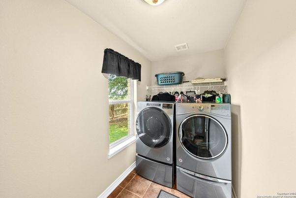 Interior, Washer