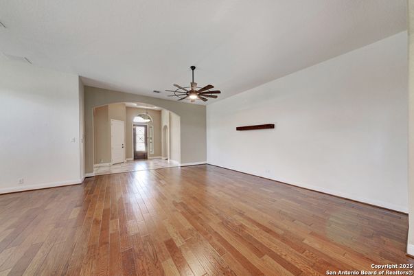 Empty room, Interior, Pendant Lights, Wood Texture Flooring