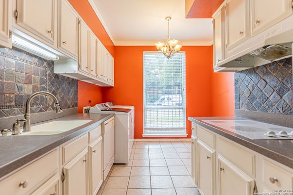 Chandelier, Interior, Kitchen