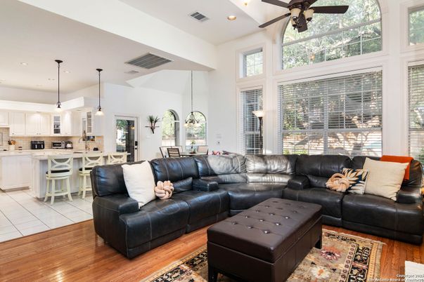Interior, Kitchen, Living room, Pendant Lights, Recessed Lighting, Wood Texture Flooring