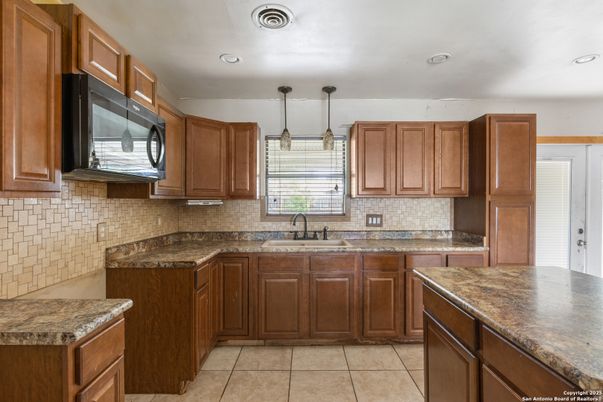 Interior, Kitchen, Pendant Lights, Recessed Lighting