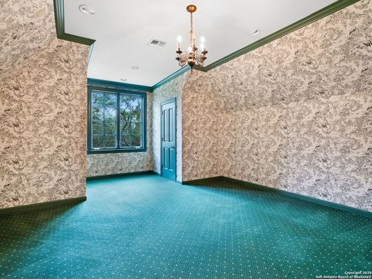 Chandelier, Empty room, Interior, Recessed Lighting
