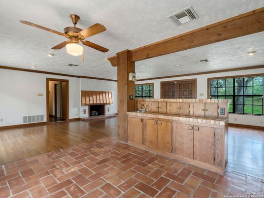 Empty room, Interior, Recessed Lighting, Wooden Beams, Wood Texture Flooring