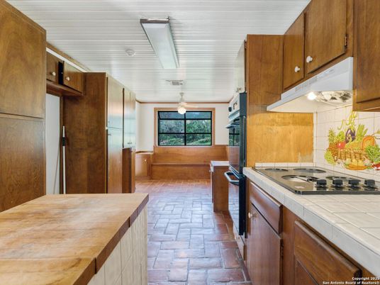 Interior, Kitchen, Tile Countertops