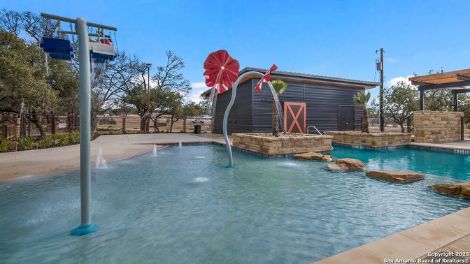Exterior, Playground, Pool