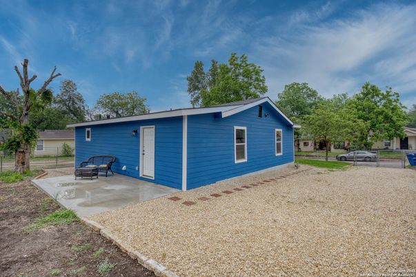 Backyard, Exterior