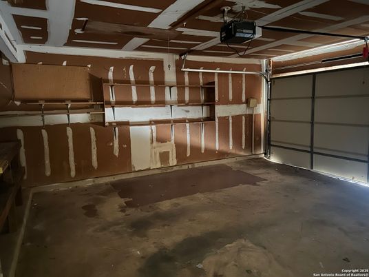 Garage, Interior