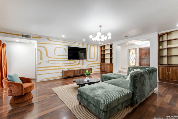 Chandelier, Interior, Recessed Lighting, Wood Texture Flooring