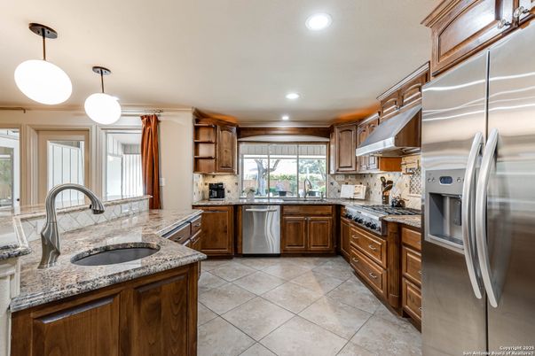 Interior, Kitchen, Pendant Lights, Recessed Lighting, Stainless Steel Appliances