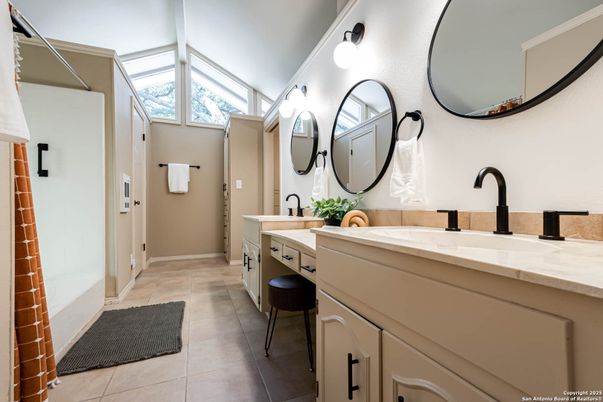 Bathroom, Dual Sink Vanities, Interior