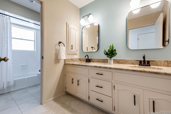 Bathroom, Dual Sink Vanities, Interior
