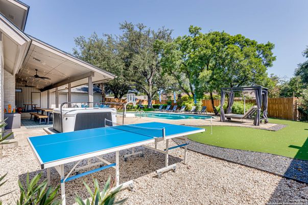 Exterior, Hot Tub