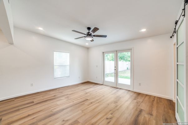 Empty room, Interior, Recessed Lighting, Wood Texture Flooring
