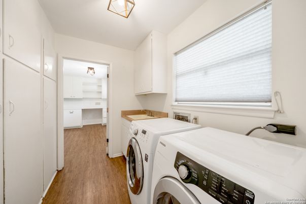 DE Listing image placeholder
