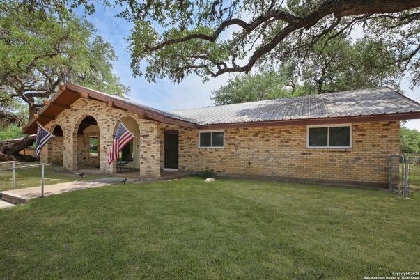 Backyard, Exterior, Facade, Brick Facade, Ranch