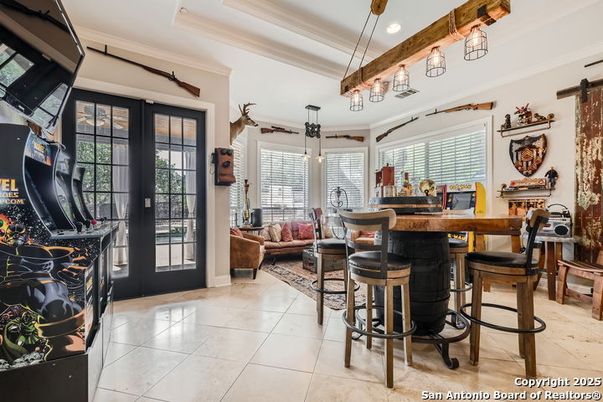 Interior, Living room, Pendant Lights, Recessed Lighting
