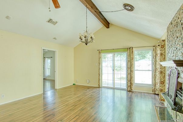 Chandelier, Empty room, Interior, Wooden Beams, Wood Texture Flooring