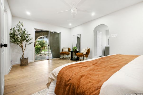 Bedroom, Interior, Recessed Lighting, Wood Texture Flooring