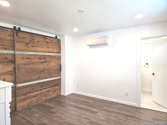 Empty room, Interior, Recessed Lighting, Wood Texture Flooring, Wooden Walls