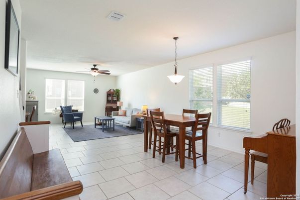 Dining room, Interior, Living room, Pendant Lights