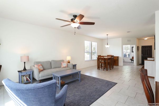 Dining room, Interior, Living room, Pendant Lights