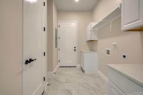 Interior, Marble, Recessed Lighting, Washer
