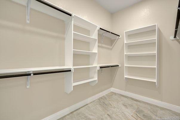 Interior, Walk-in Closets